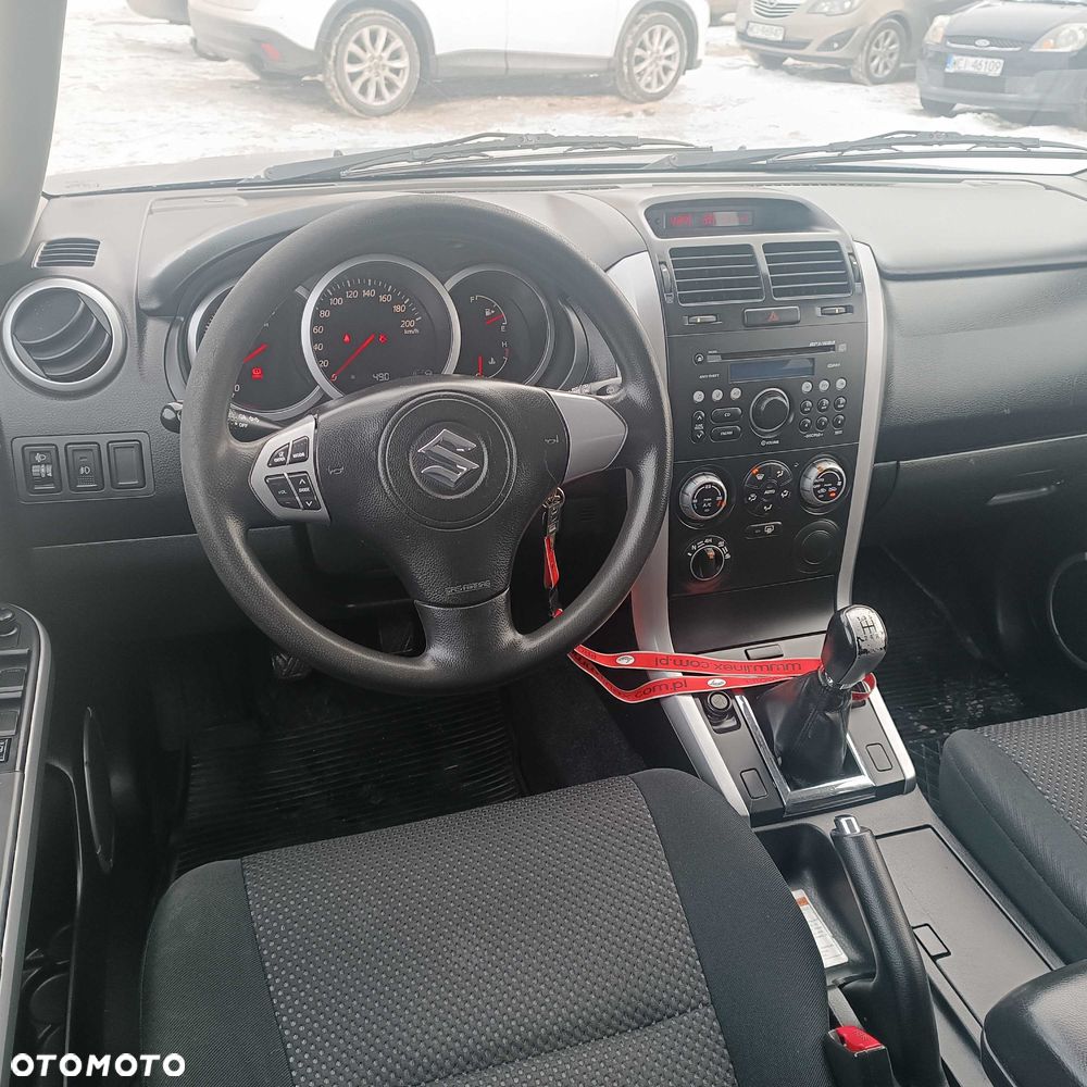 Suzuki Grand Vitara - 8