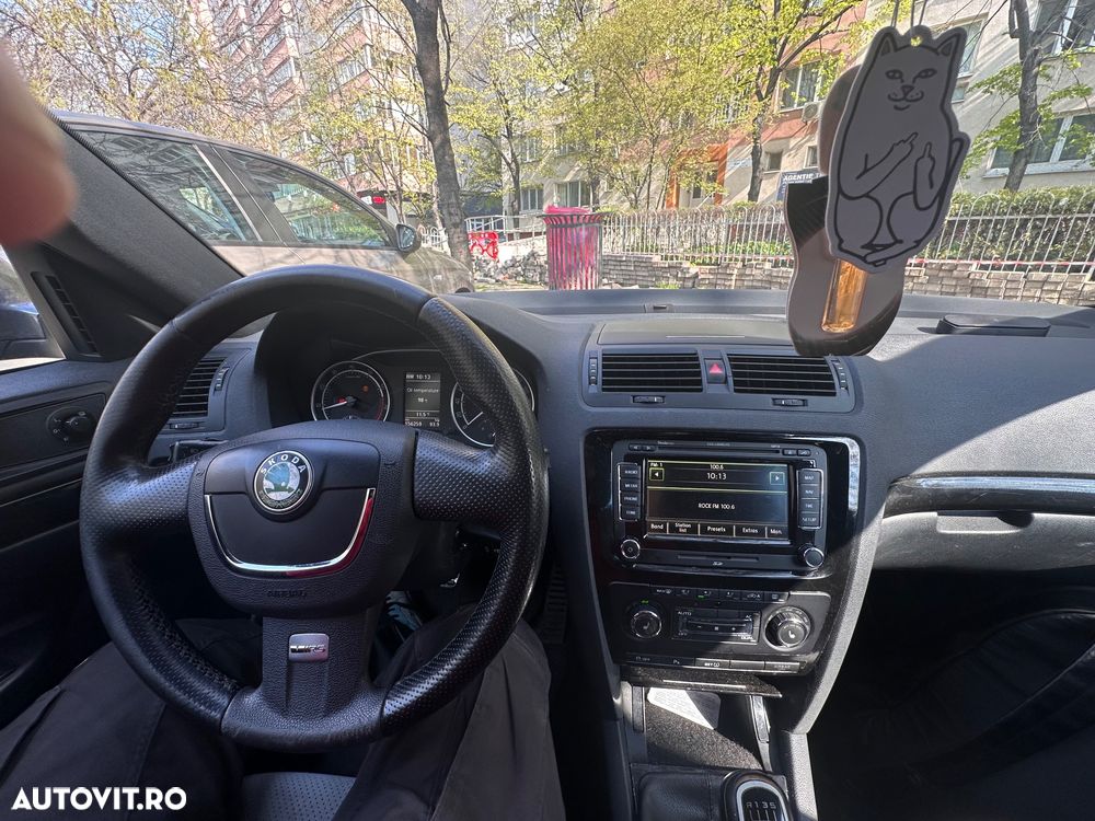 Skoda Octavia 2.0 TFSI RS - 4