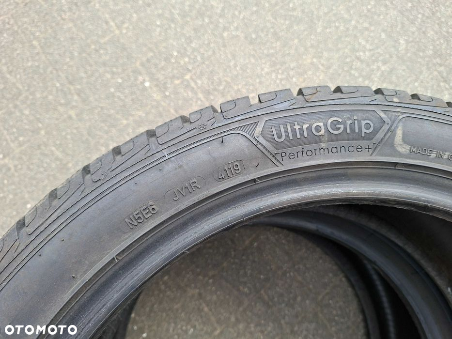 235/45R19 99V Goodyear Ultragrip performance + opona pojedyncza zimowa - 5