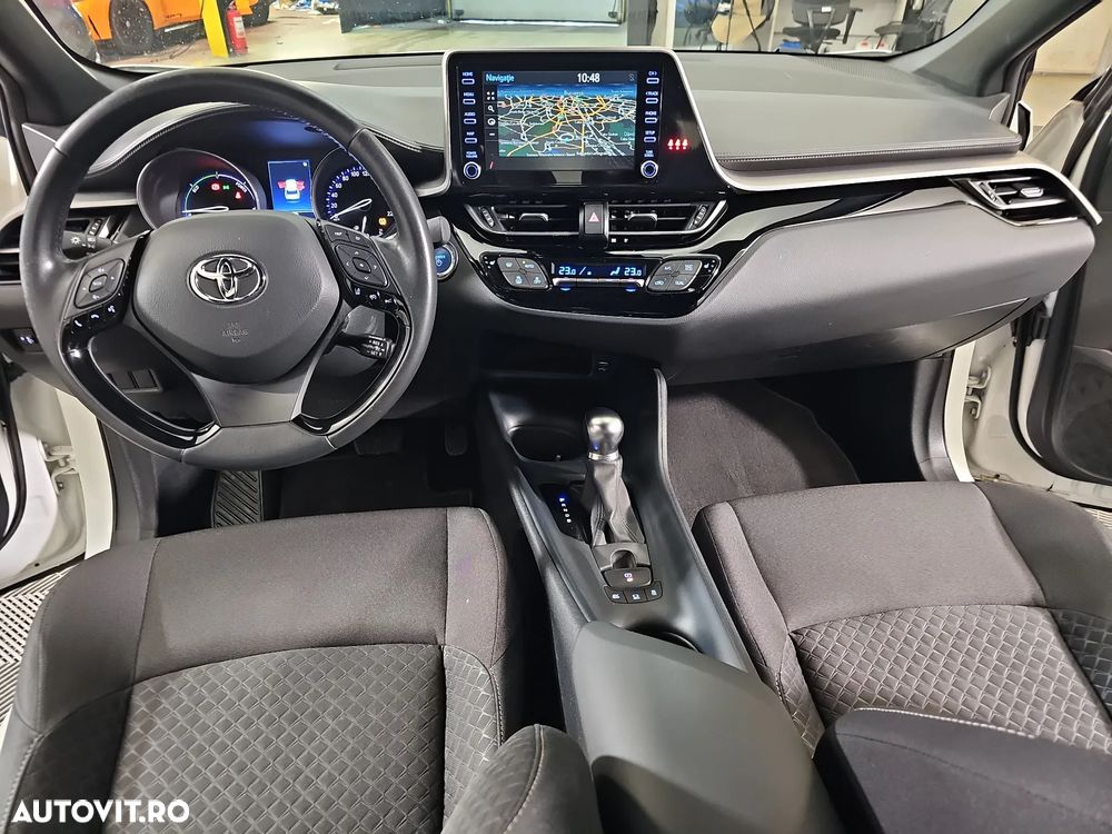 Toyota C-HR - 10