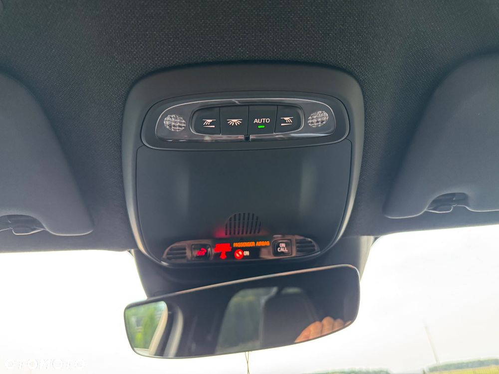 Volvo XC 40 T2 Core - 33
