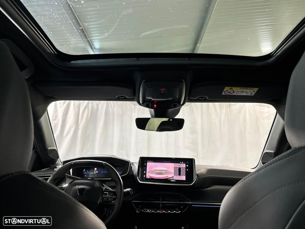 Peugeot e-208 51 kWh GT - 28