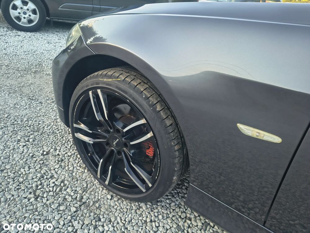 BMW Seria 3 320d Edition Sport - 11