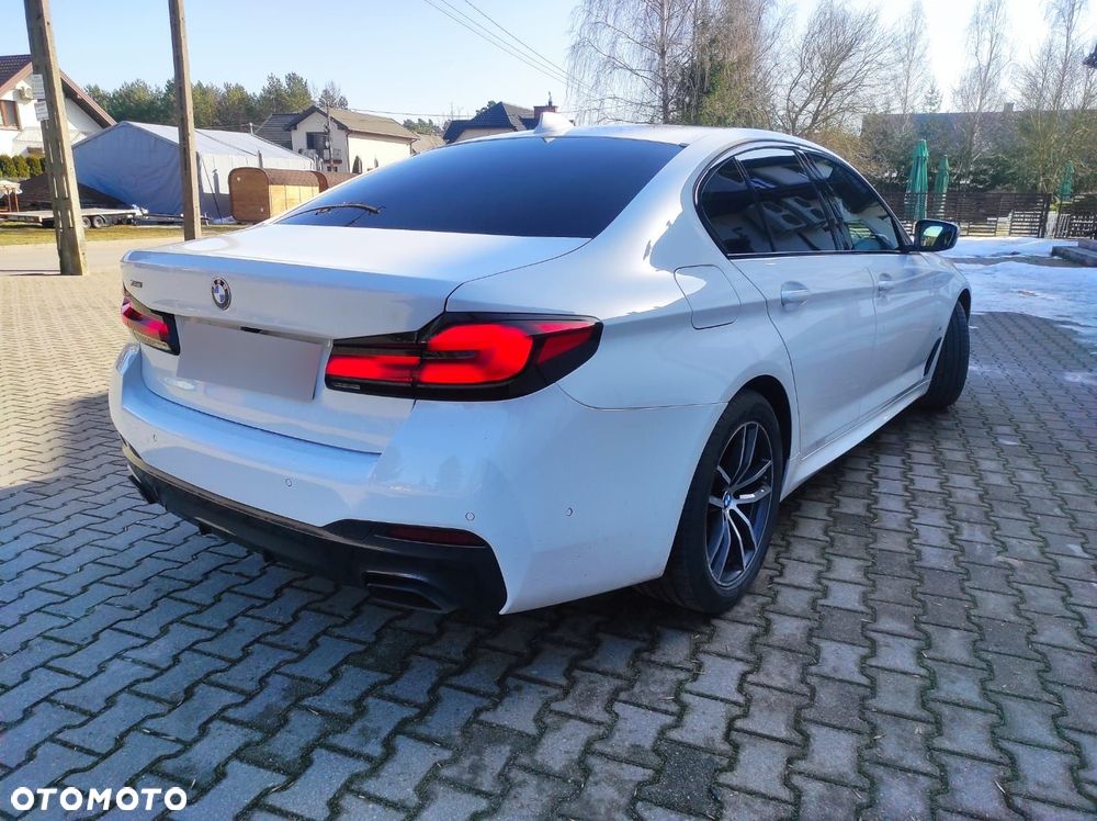 BMW Seria 5 520d xDrive - 7