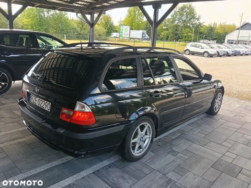 BMW Seria 3 318d - 3