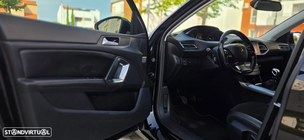Peugeot 308 SW 1.5 BlueHDi Allure Pack - 14