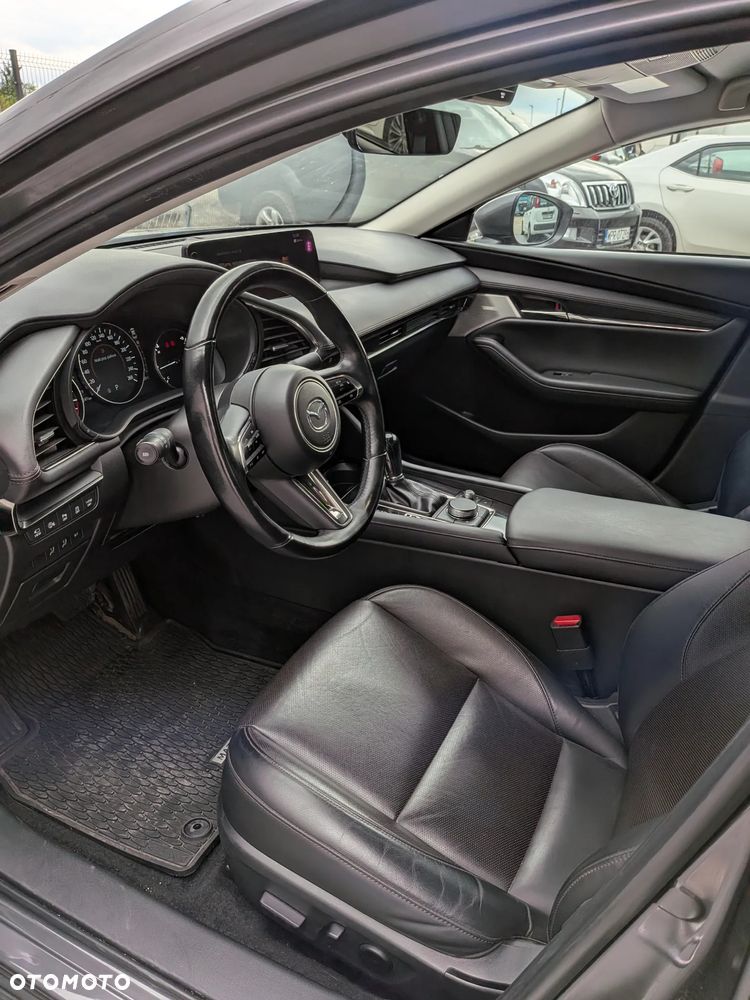 Mazda 3 2.0 mHEV Hikari - 14