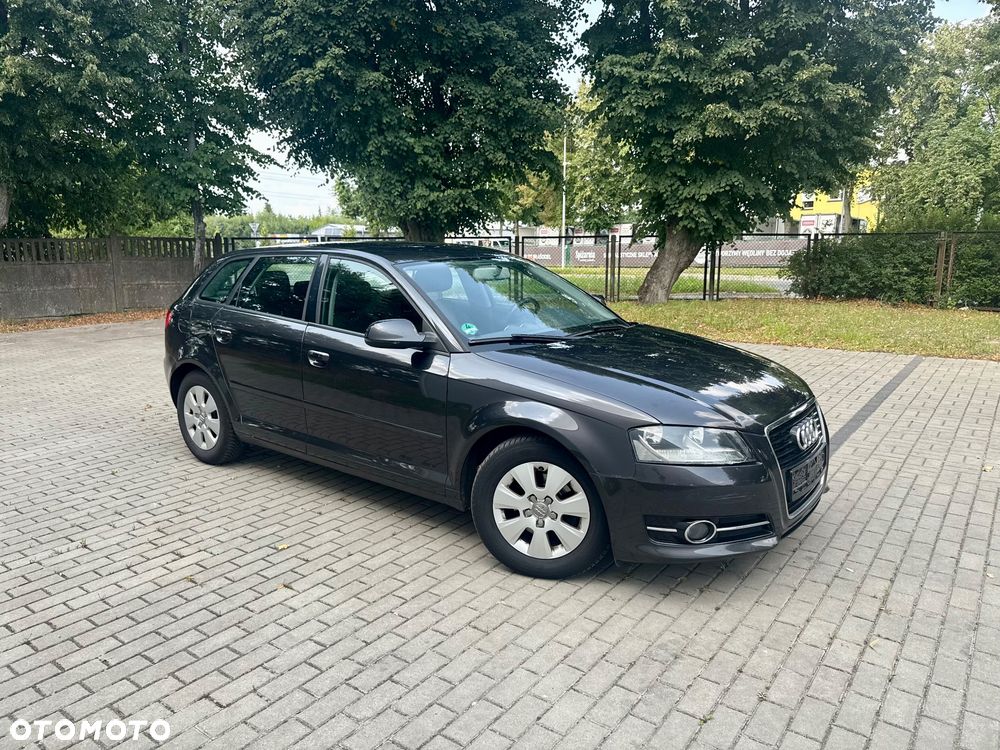 Audi A3 Sportback - 4