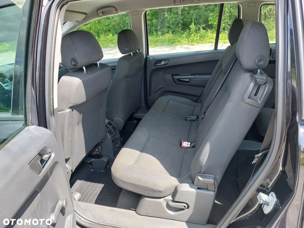 Opel Zafira 1.8 Enjoy - 11