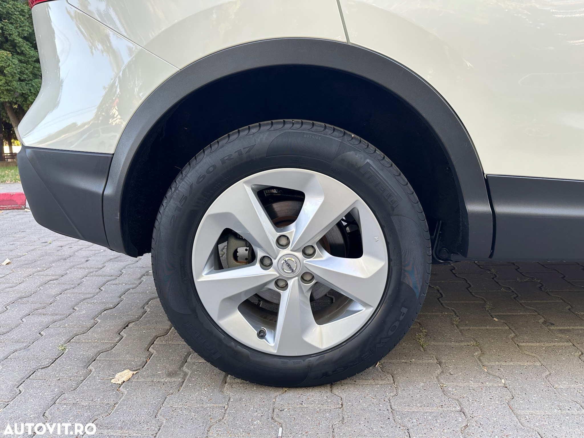 Nissan Qashqai 1.5 DCI N-CONNECTA - 26