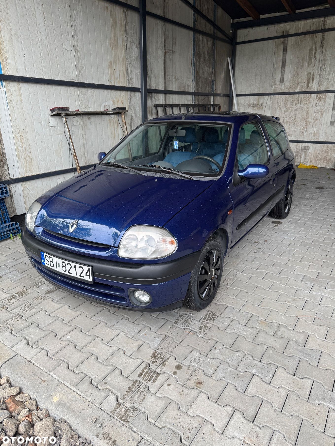 Renault Clio - 1
