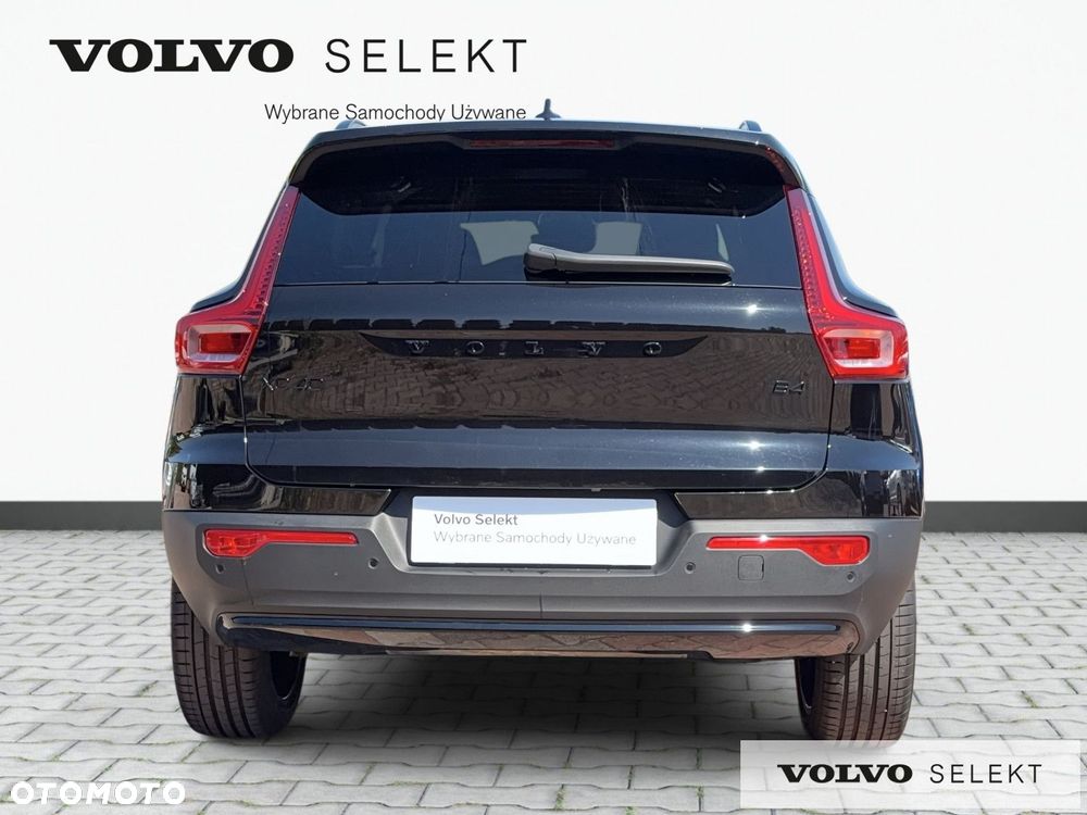 Volvo XC 40 B4 B DKG Ultra Black Edition - 7