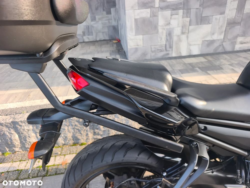 Yamaha FZ8 - 15
