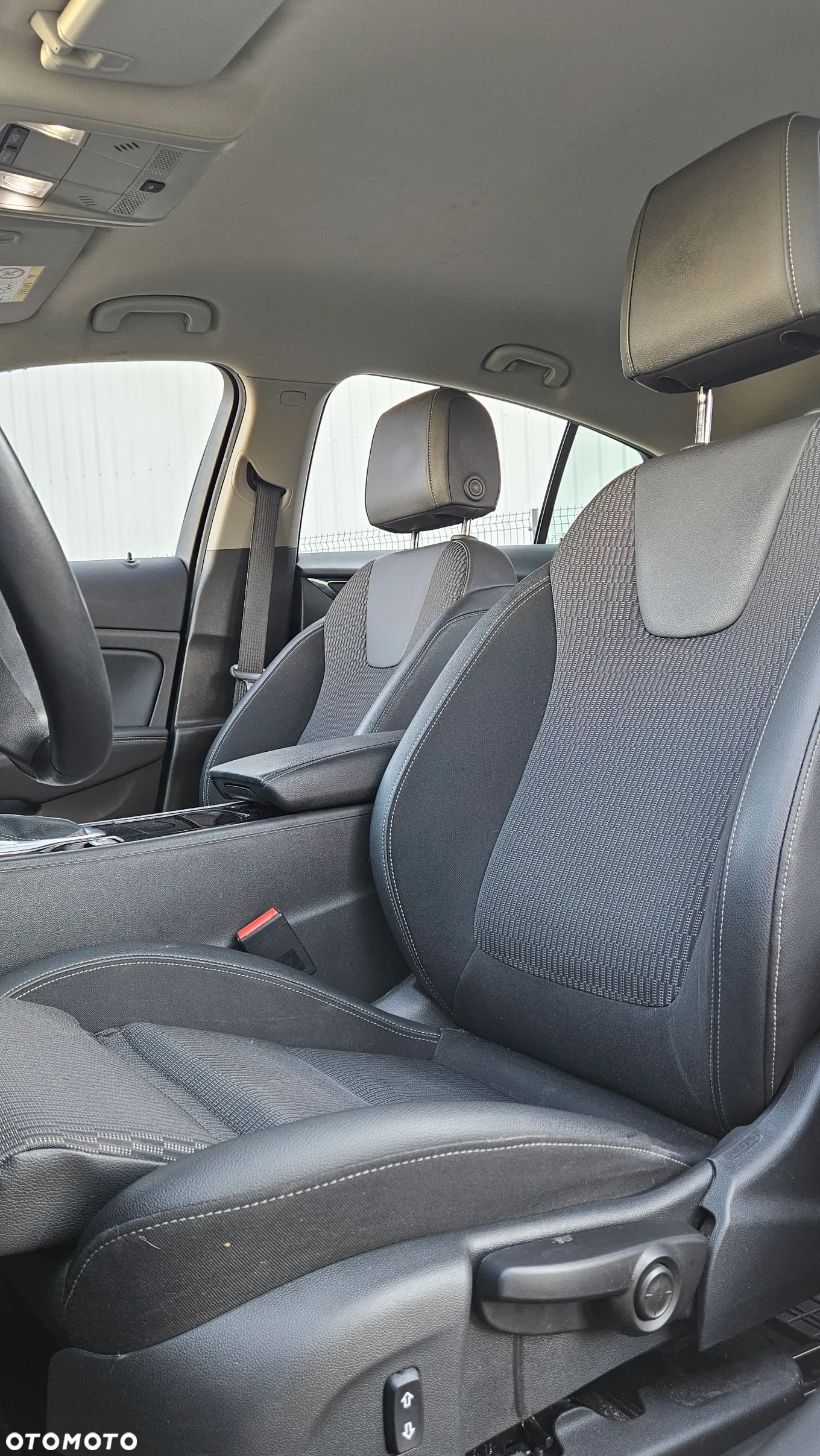 Opel Insignia 1.5 T Innovation S&S - 19