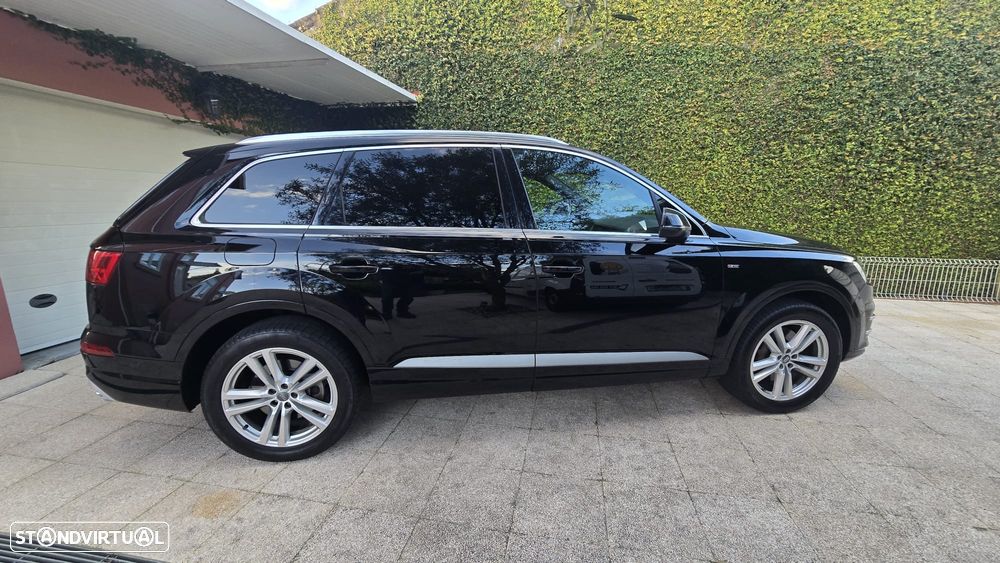 Audi Q7 3.0 TDI quattro S-line Tiptronic 7L - 2