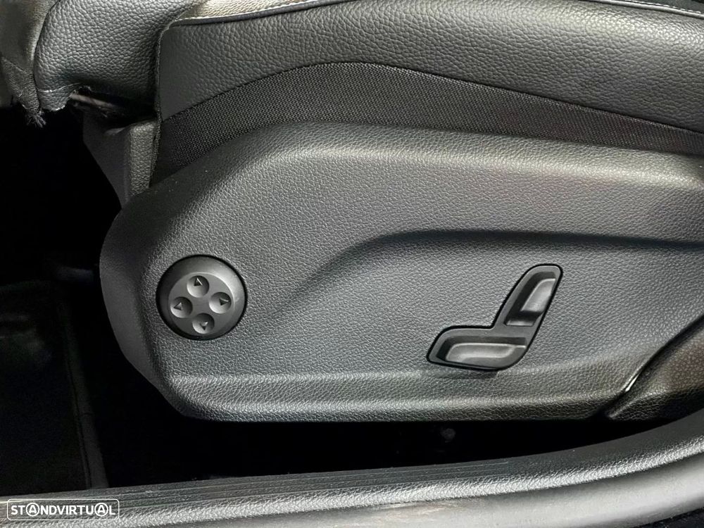 Mercedes-Benz E 300 de 9G-TRONIC AMG Line - 14