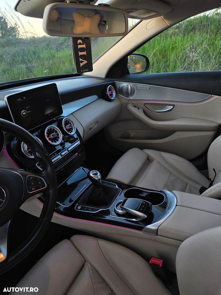 Mercedes-Benz C - 16