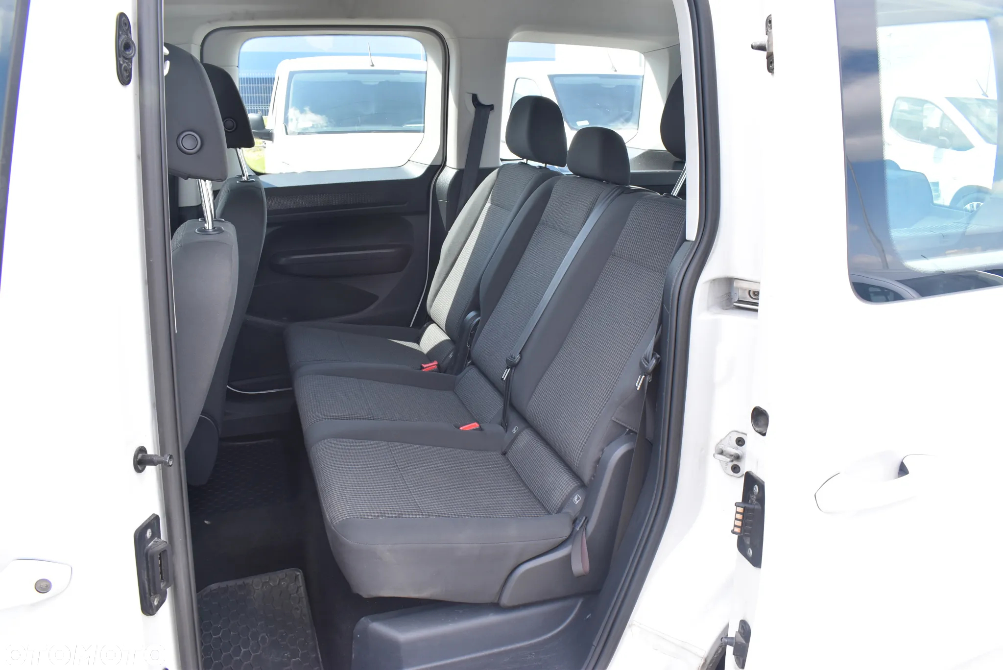 Volkswagen Caddy 2.0 TDI Trendline - 12