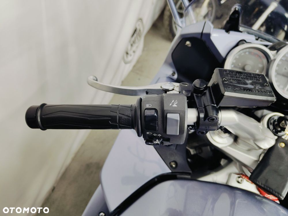 Yamaha FJR - 17