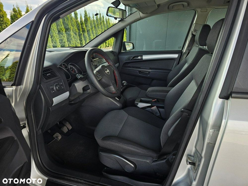 Opel Zafira 1.8 Essentia EU5 - 13