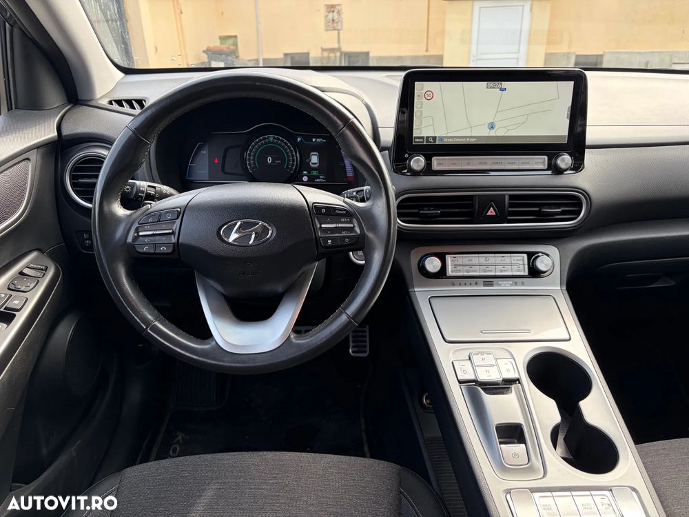 Hyundai KONA Business - 28