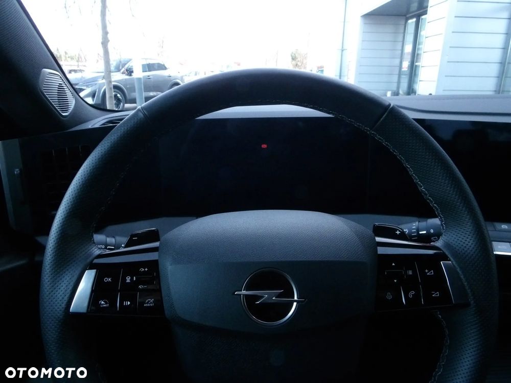 Opel Astra 1.2 T GS S&S - 26