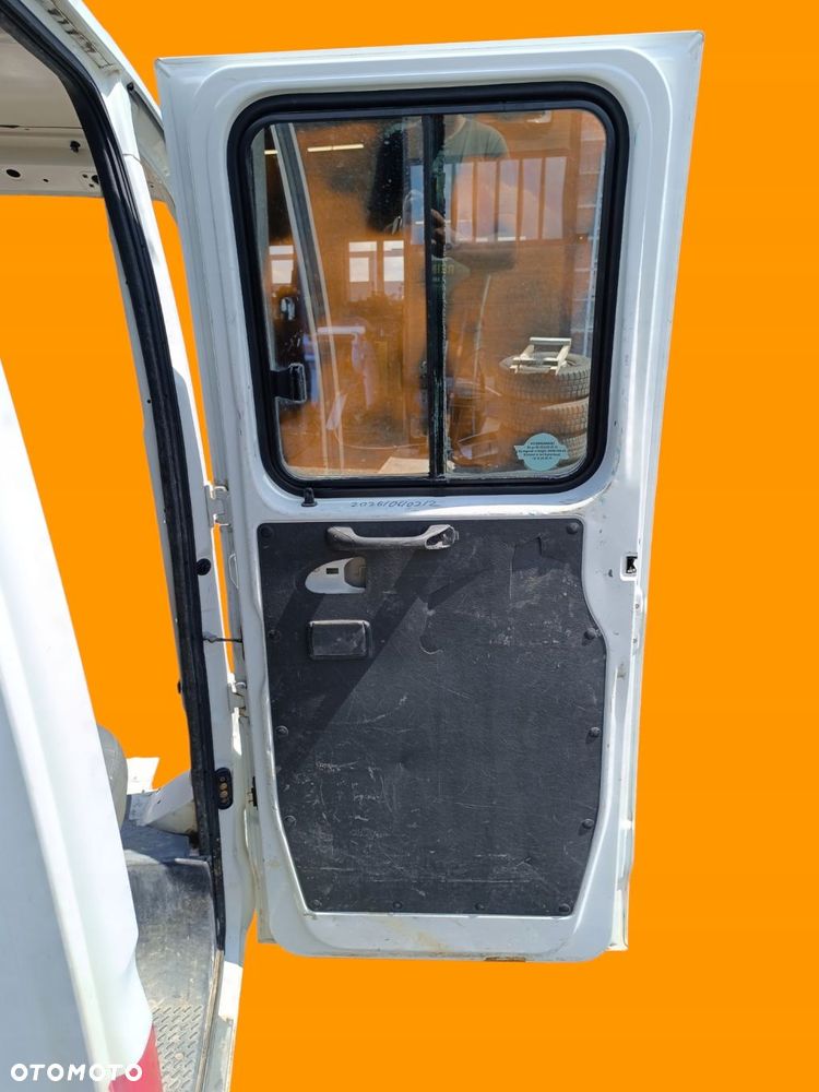 drzwi prawe tył dubel kabina doka iveco daily 99-14 master 98-10 - 6