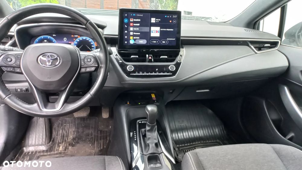 Toyota Corolla - 6