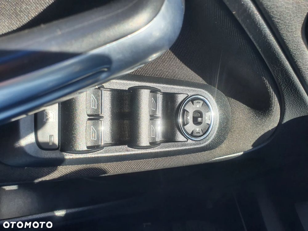 Ford S-Max 2.0 Viva Titanium - 22
