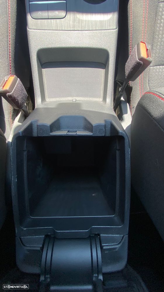 Ford Kuga 1.5 TDCi EcoBlue ST-Line Aut. - 59