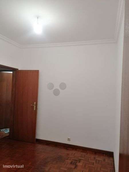 Aluga se T2 +1 nas Olaias - Grande imagem: 3/9