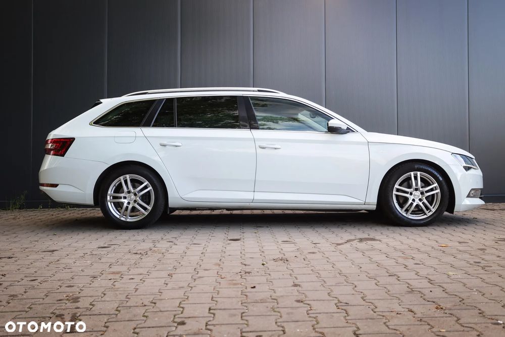 Skoda Superb 2.0 TDI 4x4 L&K DSG - 5
