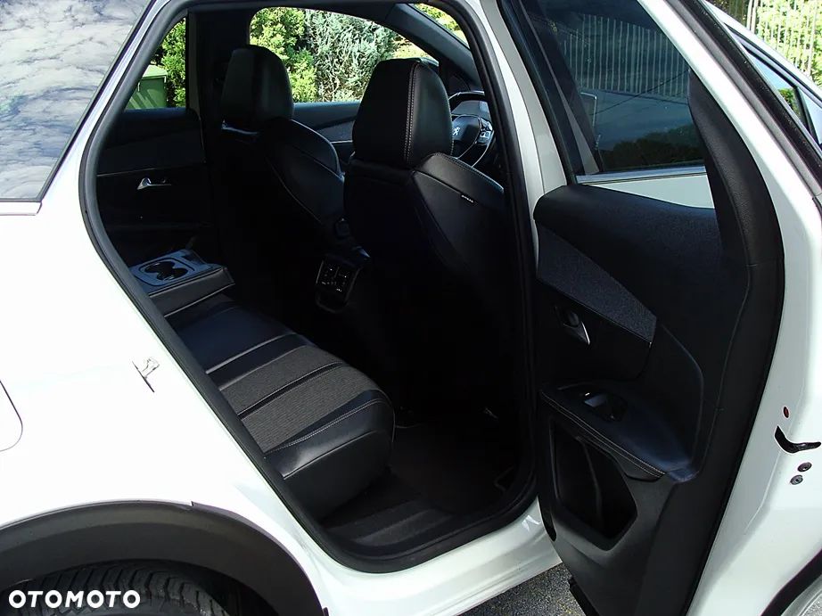Peugeot 3008 1.6 PureTech GPF GT Line S&S EAT8 - 17