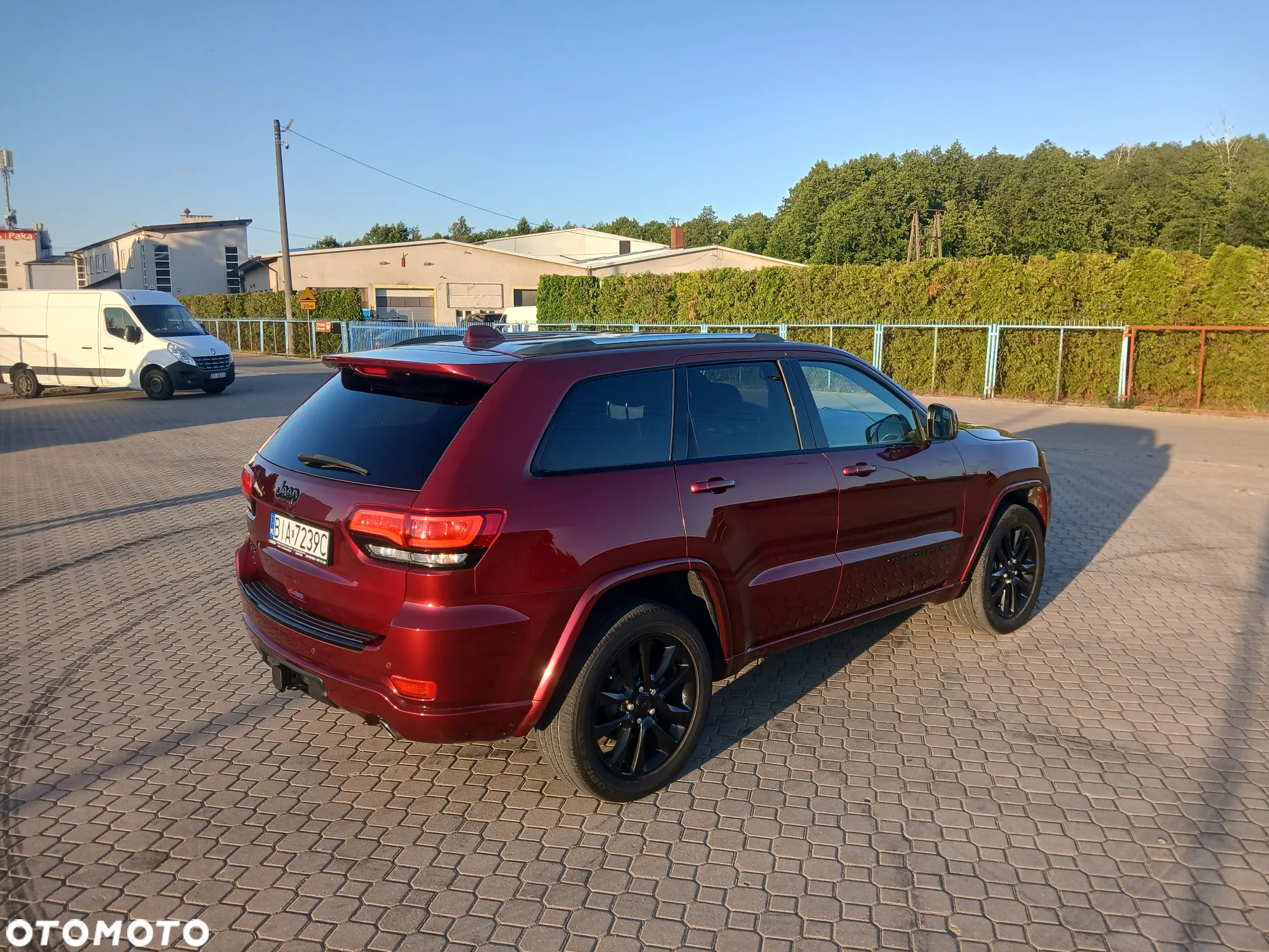 Jeep Grand Cherokee - 20