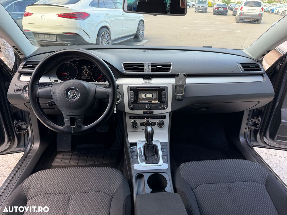 Volkswagen Passat 2.0 TDI Comfortline Aut - 20