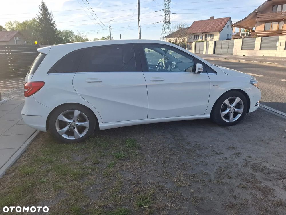 Mercedes-Benz Klasa B 180 CDI 7G-DCT - 7