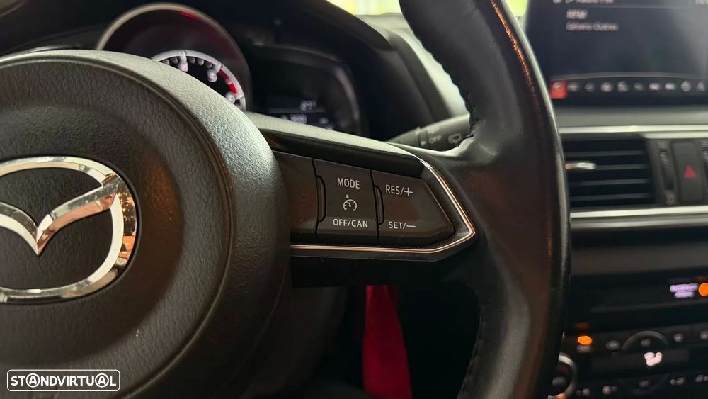 Mazda 3 Hatchback - 22