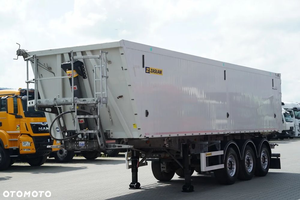Zaslaw WYWROTKA ALUMINIOWA / 43 m3 /  OŚ PODNOSZONA / OSIE SAF - 3