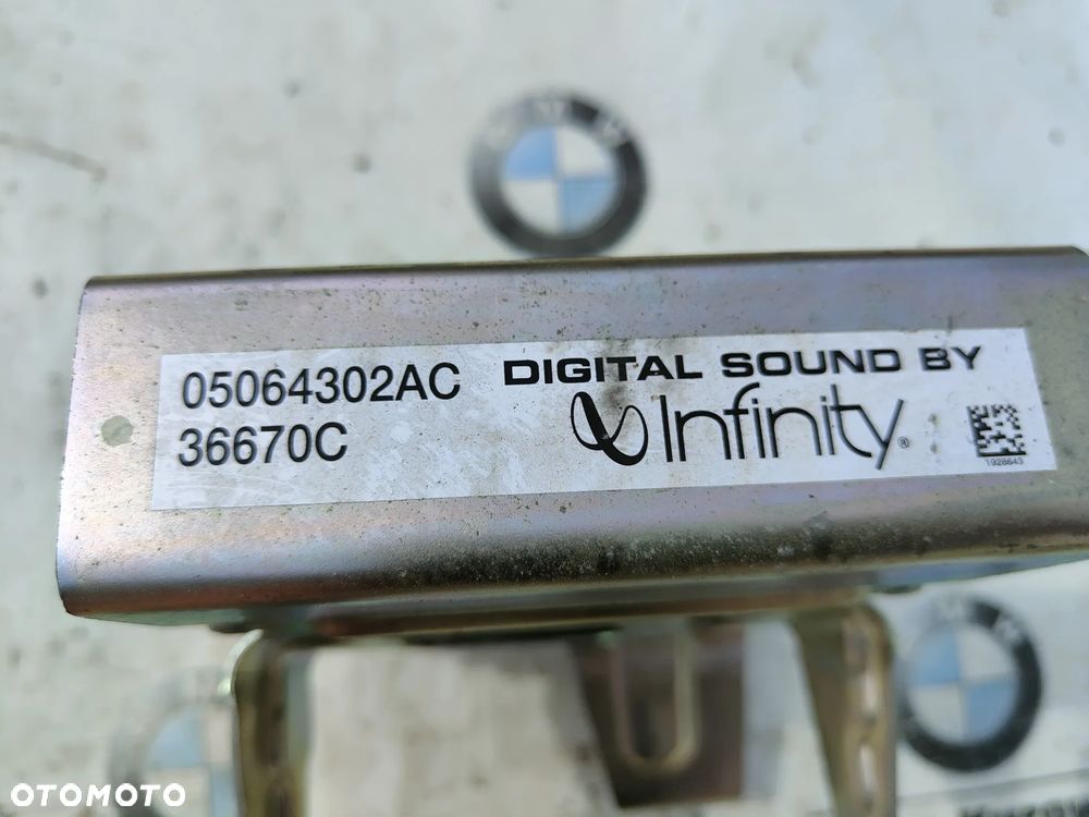 DODGE Journey Wzmacniacz audio Infinity 05064302AC - 3