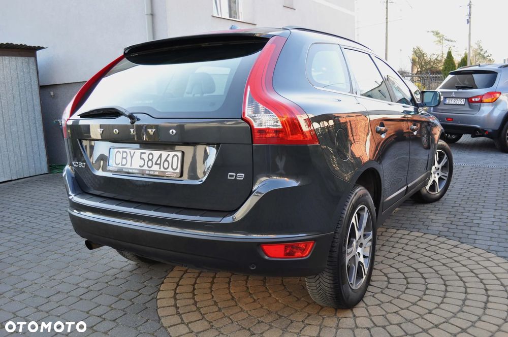 Volvo XC 60 D3 Momentum - 8