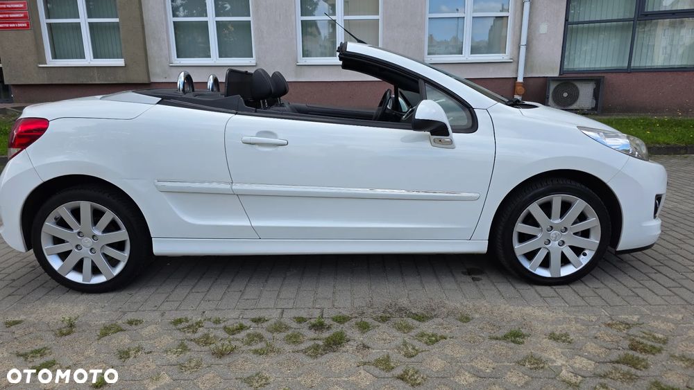 Peugeot 207 - 12