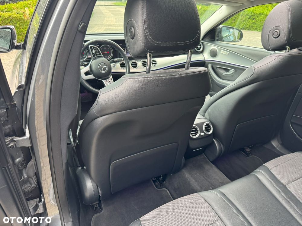 Mercedes-Benz Klasa E 220 d 9G-TRONIC Avantgarde - 33