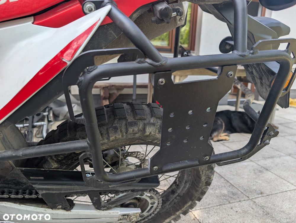 Honda CRF - 9