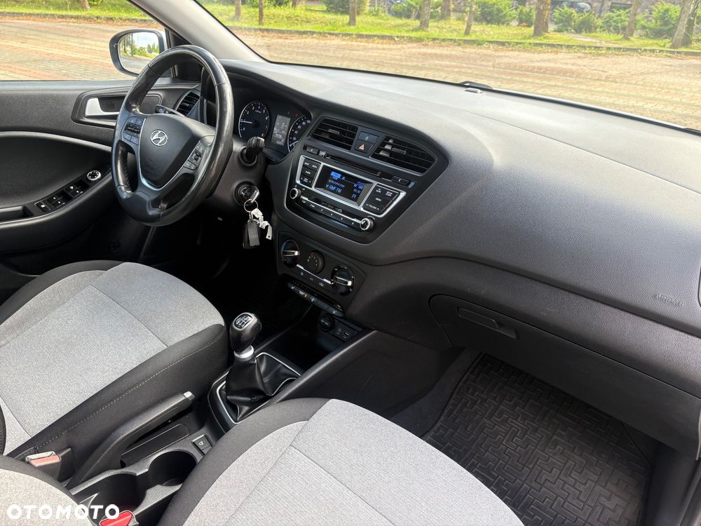 Hyundai i20 blue 1.2 Advantage+ - 25