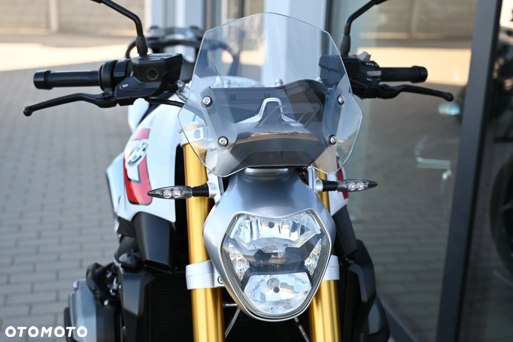 BMW R - 6
