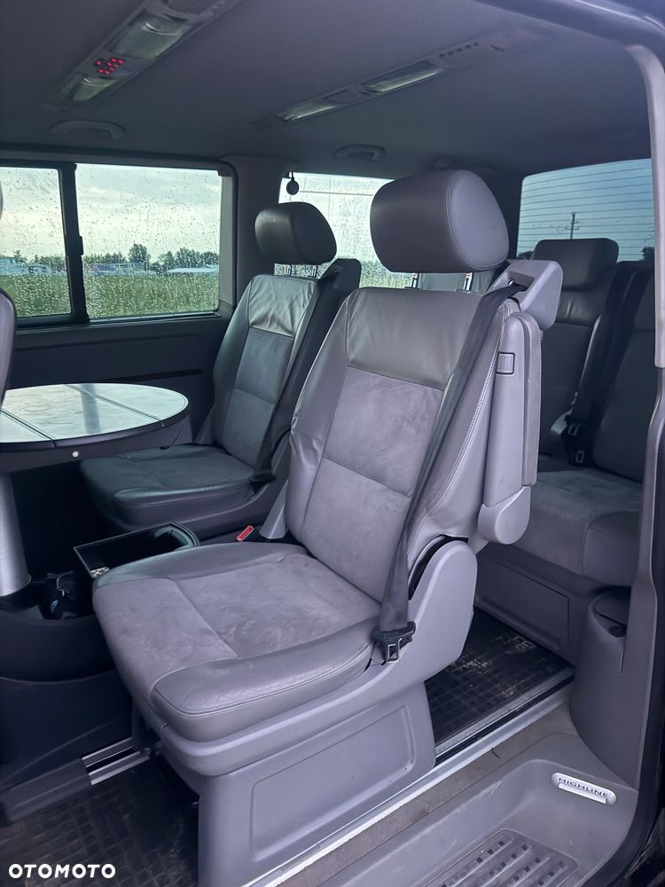 Volkswagen Multivan - 8
