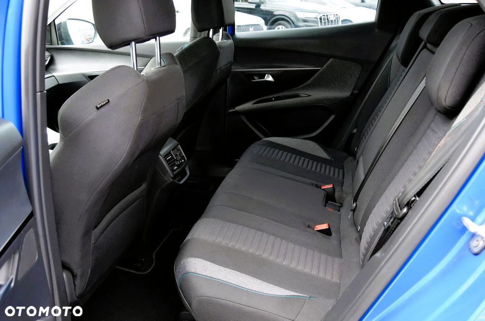 Peugeot 3008 - 18