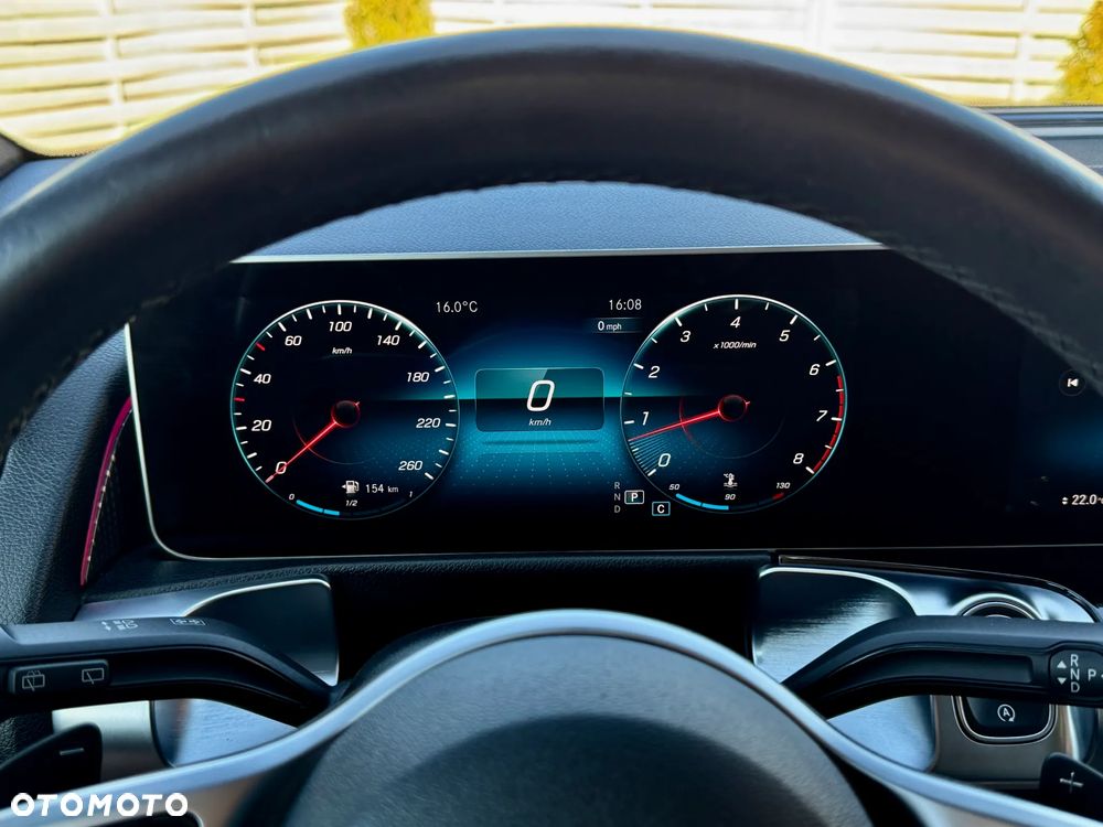 Mercedes-Benz GLB 250 4Matic 8G-DCT - 11
