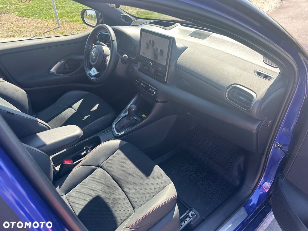 Toyota Yaris 130 1.5 VVT-i GR SPORT - 4