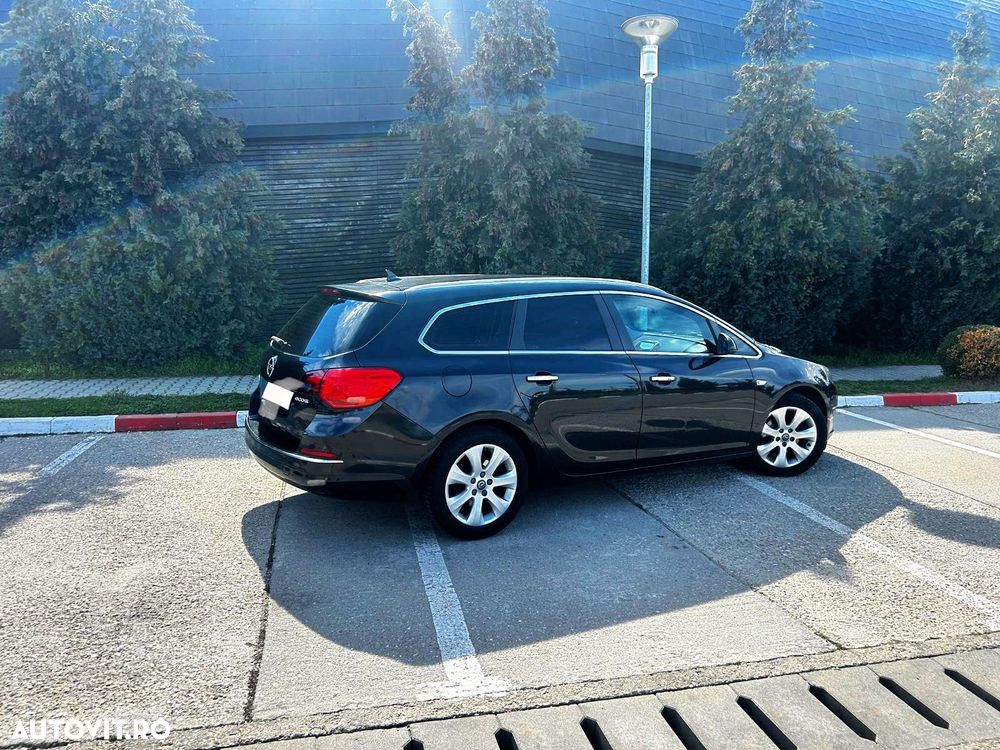 Opel Astra 1.7 CDTI Cosmo - 11